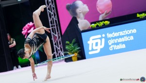 fabriano raffaeli sofia un cerchio sfe06004 copia simone ferraro ph